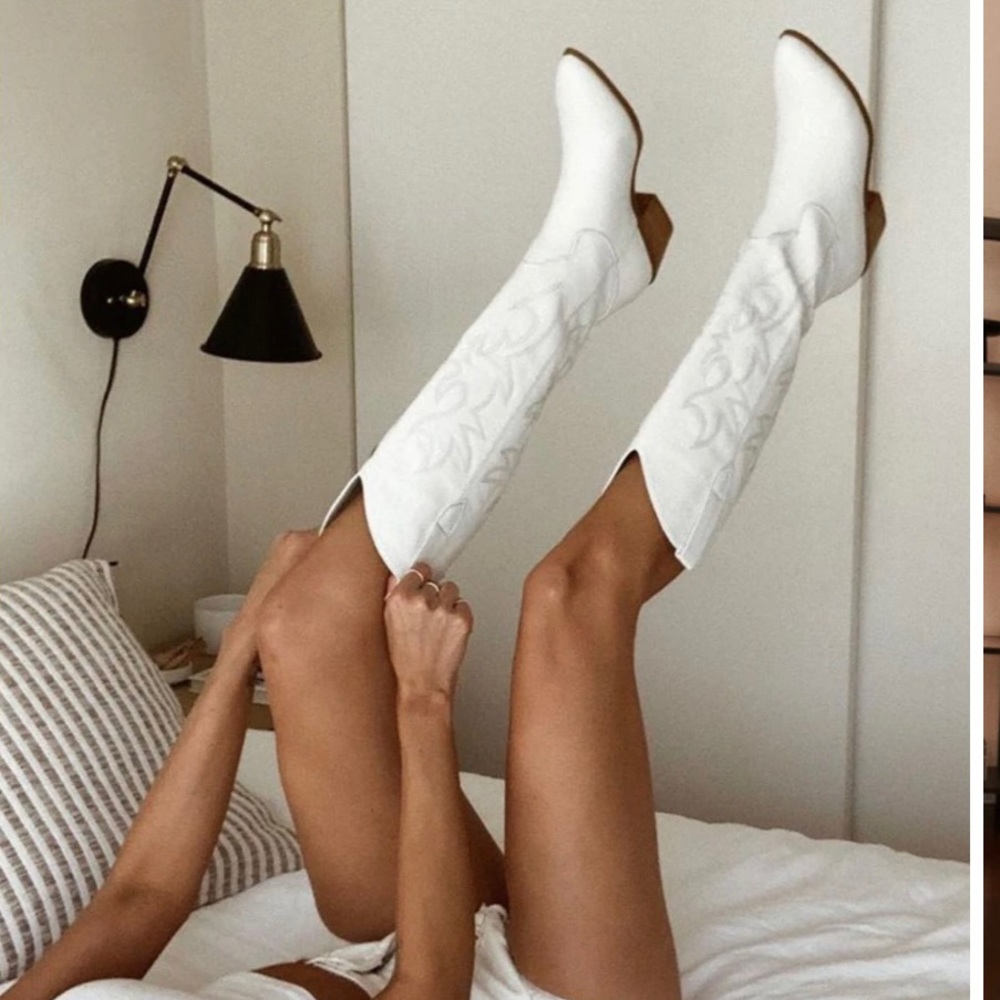 BILLINI URSON WHITE BOOT size 6 / 6.5